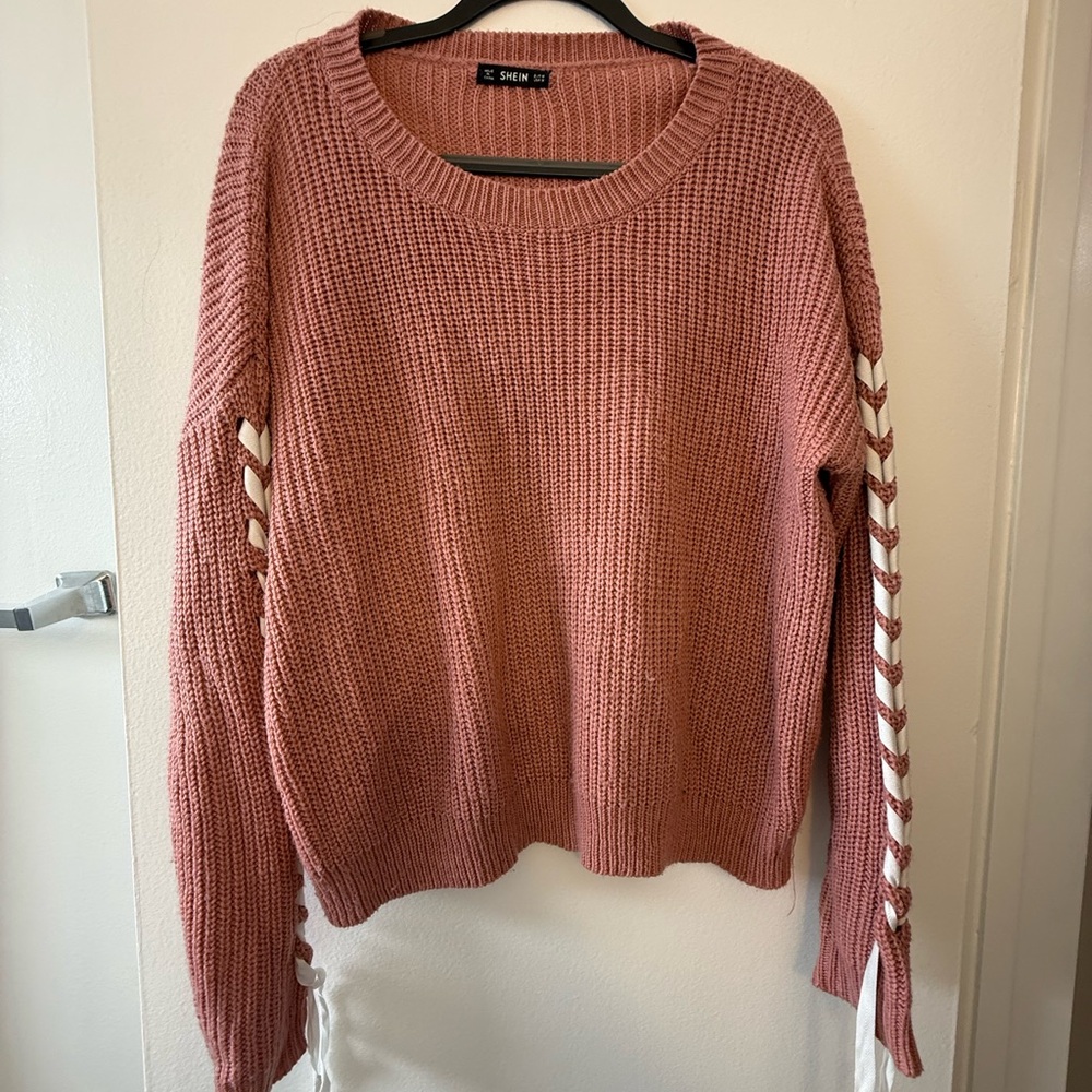 SHEIN Pink and White Crew Neck Sweater with Modern Design